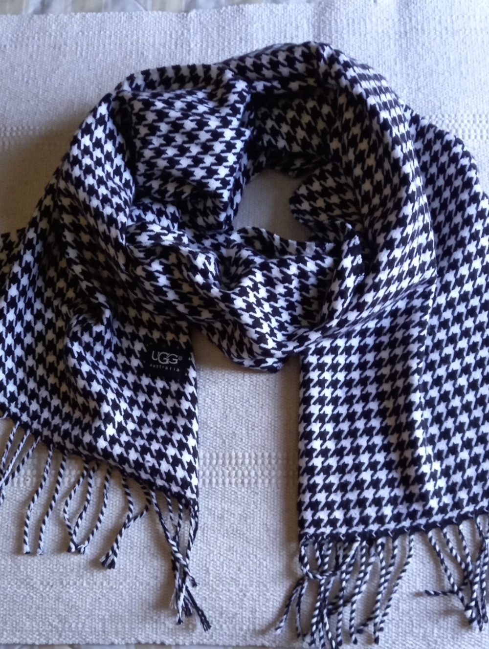 Ugg Hoodstooth Scarf